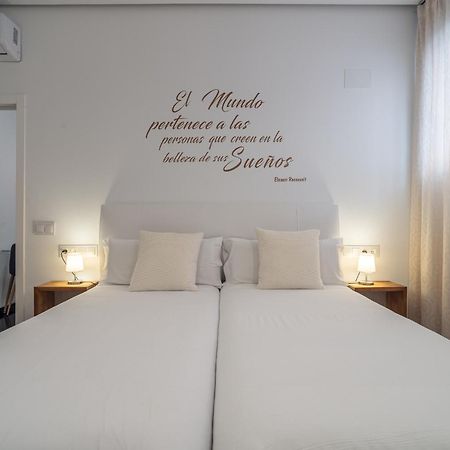 Cmdreams Gold- Apartamentos Turisticos Con Ruinas Romanas En El Centro De Меріда Екстер'єр фото