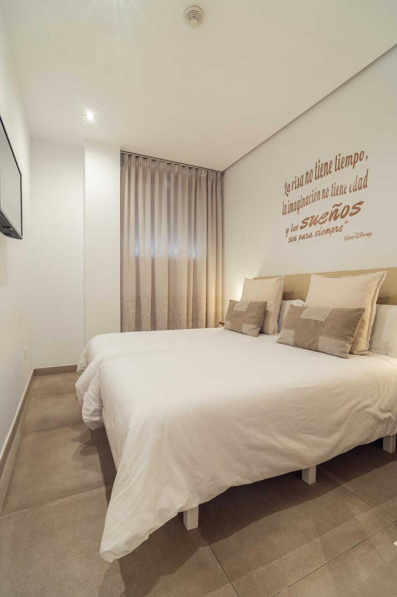 Cmdreams Gold- Apartamentos Turisticos Con Ruinas Romanas En El Centro De Меріда Екстер'єр фото